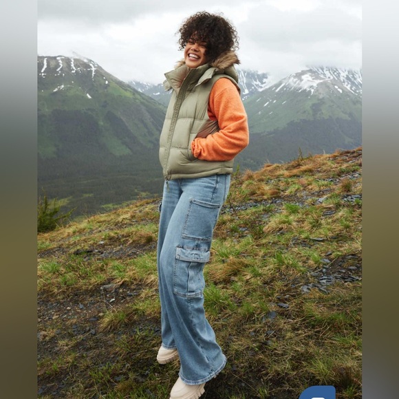 NWT AE Curvy Super High-Rise Baggy Wide-Leg Cargo Blue Jeans, stretch, size 0 - Picture 7 of 14